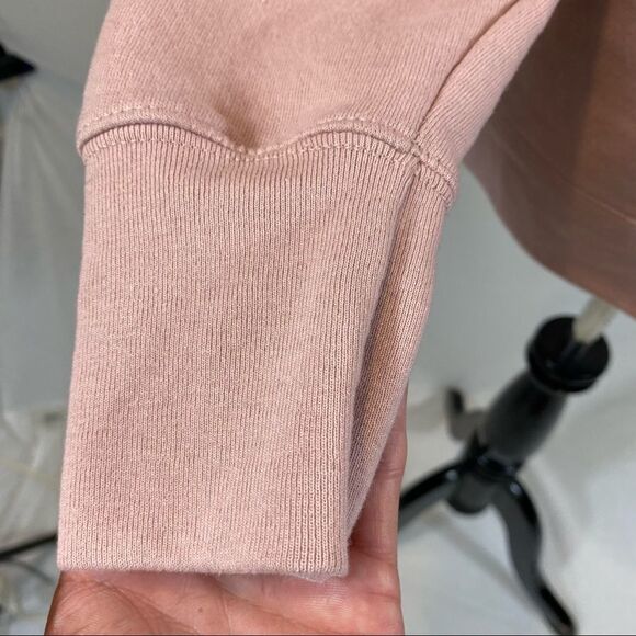 Ladies Pink Champion Logo Sweatshirt Size Medium - Picture 8 of 11